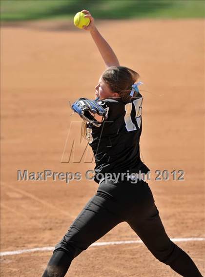Thumbnail 3 in Pomona Catholic vs. Palos Verdes Peninsula (Woodbridge Tournament) photogallery.
