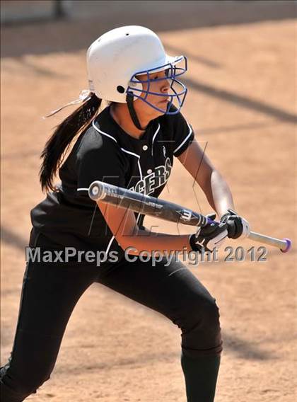 Thumbnail 1 in Pomona Catholic vs. Palos Verdes Peninsula (Woodbridge Tournament) photogallery.