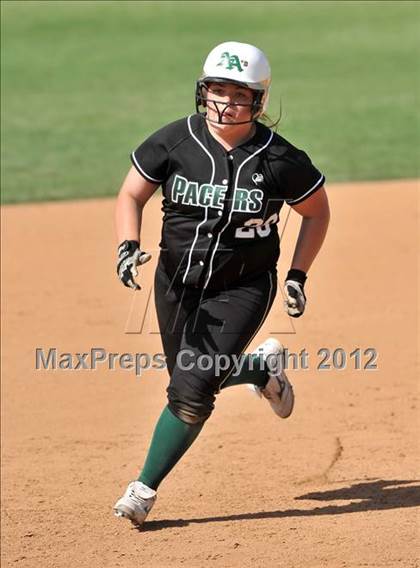 Thumbnail 1 in Pomona Catholic vs. Palos Verdes Peninsula (Woodbridge Tournament) photogallery.