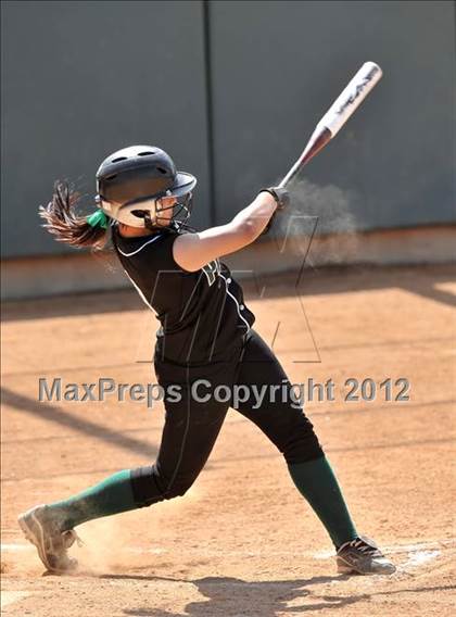 Thumbnail 3 in Pomona Catholic vs. Palos Verdes Peninsula (Woodbridge Tournament) photogallery.