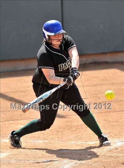 Thumbnail 1 in Pomona Catholic vs. Palos Verdes Peninsula (Woodbridge Tournament) photogallery.