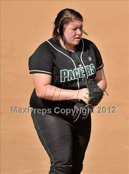 Thumbnail 1 in Pomona Catholic vs. Palos Verdes Peninsula (Woodbridge Tournament) photogallery.