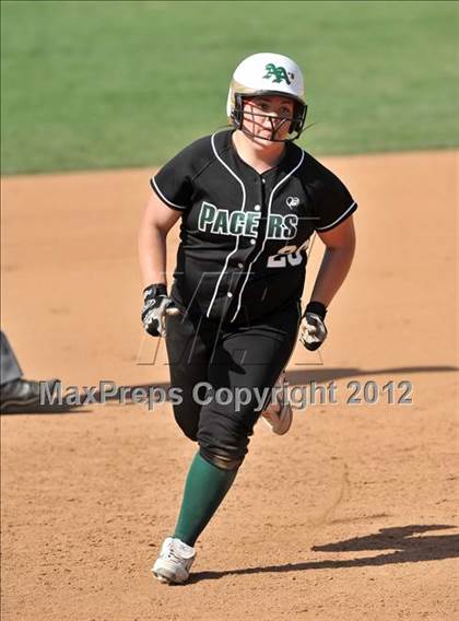 Thumbnail 1 in Pomona Catholic vs. Palos Verdes Peninsula (Woodbridge Tournament) photogallery.