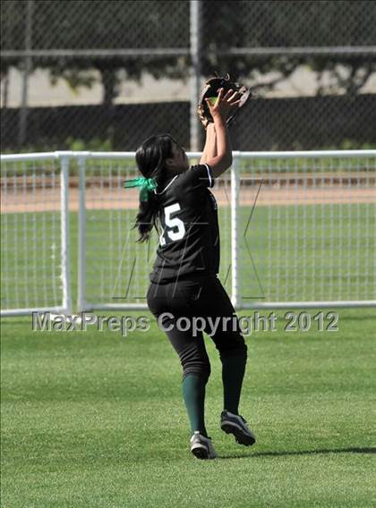 Thumbnail 1 in Pomona Catholic vs. Palos Verdes Peninsula (Woodbridge Tournament) photogallery.