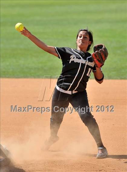 Thumbnail 3 in Pomona Catholic vs. Palos Verdes Peninsula (Woodbridge Tournament) photogallery.