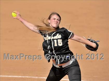 Thumbnail 1 in Pomona Catholic vs. Palos Verdes Peninsula (Woodbridge Tournament) photogallery.