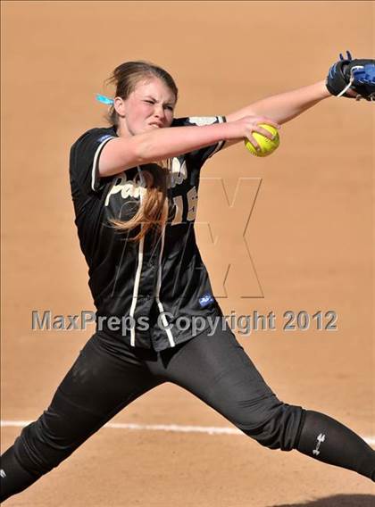Thumbnail 1 in Pomona Catholic vs. Palos Verdes Peninsula (Woodbridge Tournament) photogallery.