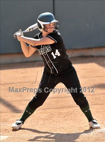 Thumbnail 2 in Pomona Catholic vs. Palos Verdes Peninsula (Woodbridge Tournament) photogallery.