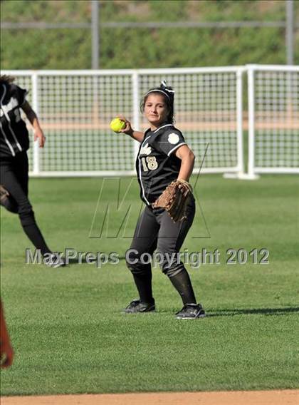 Thumbnail 2 in Pomona Catholic vs. Palos Verdes Peninsula (Woodbridge Tournament) photogallery.