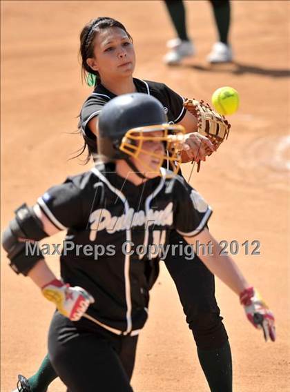 Thumbnail 2 in Pomona Catholic vs. Palos Verdes Peninsula (Woodbridge Tournament) photogallery.
