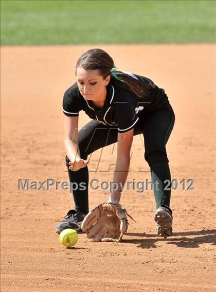 Thumbnail 2 in Pomona Catholic vs. Palos Verdes Peninsula (Woodbridge Tournament) photogallery.