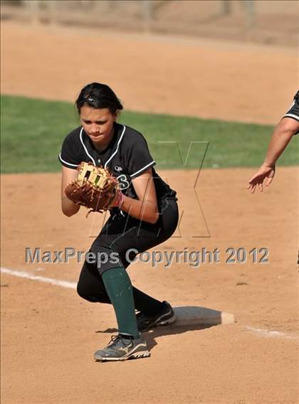 Thumbnail 3 in Pomona Catholic vs. Palos Verdes Peninsula (Woodbridge Tournament) photogallery.