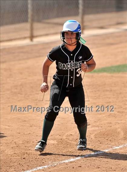 Thumbnail 3 in Pomona Catholic vs. Palos Verdes Peninsula (Woodbridge Tournament) photogallery.