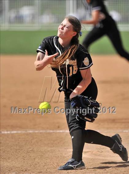 Thumbnail 1 in Pomona Catholic vs. Palos Verdes Peninsula (Woodbridge Tournament) photogallery.