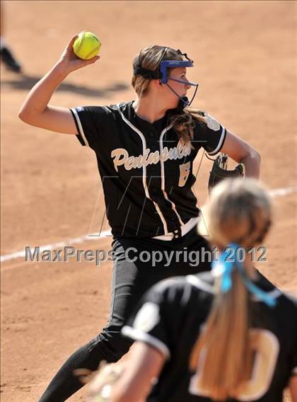 Thumbnail 1 in Pomona Catholic vs. Palos Verdes Peninsula (Woodbridge Tournament) photogallery.