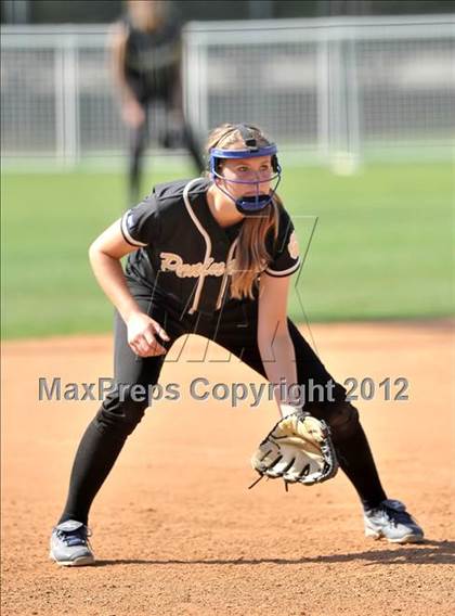 Thumbnail 3 in Pomona Catholic vs. Palos Verdes Peninsula (Woodbridge Tournament) photogallery.