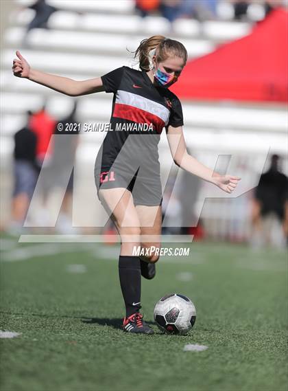 Thumbnail 3 in Santiago @ Harvard-Westlake (CIF SS D1 semi finals) photogallery.