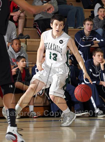 Thumbnail 3 in Patriot vs De La Salle (MaxPreps Holiday Classic) photogallery.