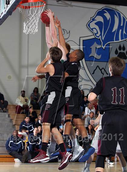 Thumbnail 3 in Patriot vs De La Salle (MaxPreps Holiday Classic) photogallery.