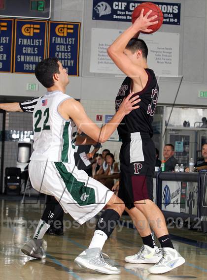 Thumbnail 1 in Patriot vs De La Salle (MaxPreps Holiday Classic) photogallery.