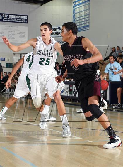 Thumbnail 3 in Patriot vs De La Salle (MaxPreps Holiday Classic) photogallery.