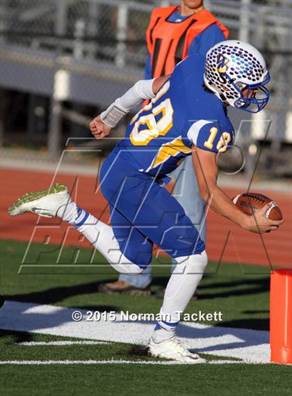 Thumbnail 3 in Collegiate vs. Norton (KSHSAA 3A 3rd Round) photogallery.