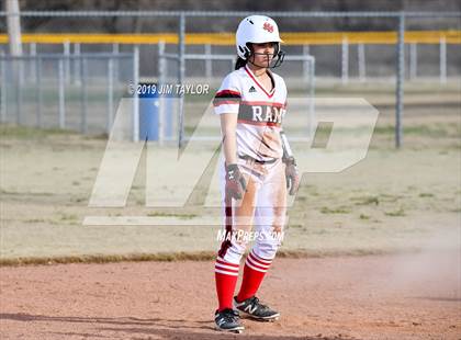 Thumbnail 2 in Mineral Wells vs Alvord (Jacksboro Softball Tournament) photogallery.