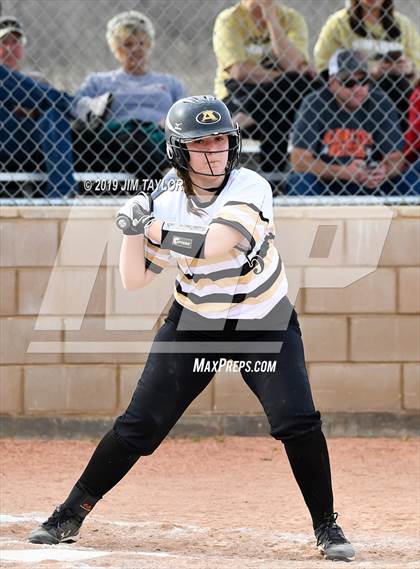 Thumbnail 1 in Mineral Wells vs Alvord (Jacksboro Softball Tournament) photogallery.