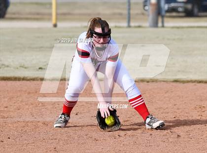 Thumbnail 1 in Mineral Wells vs Alvord (Jacksboro Softball Tournament) photogallery.
