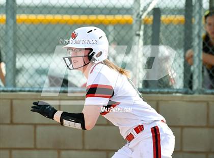 Thumbnail 2 in Mineral Wells vs Alvord (Jacksboro Softball Tournament) photogallery.