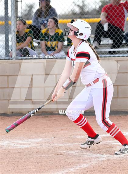 Thumbnail 3 in Mineral Wells vs Alvord (Jacksboro Softball Tournament) photogallery.
