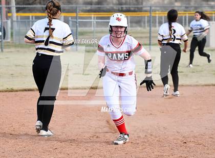 Thumbnail 2 in Mineral Wells vs Alvord (Jacksboro Softball Tournament) photogallery.