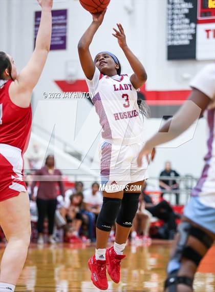 Thumbnail 3 in Glen Rose vs. Hirschi  photogallery.