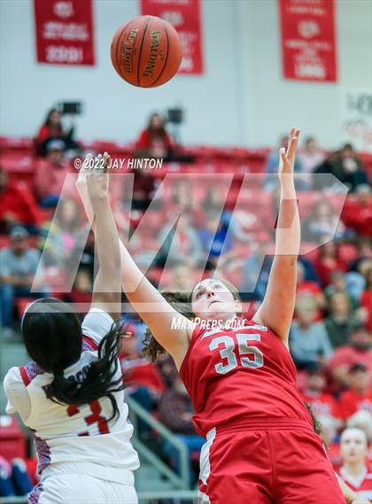 Thumbnail 3 in Glen Rose vs. Hirschi  photogallery.