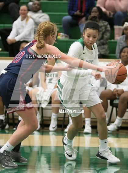 Thumbnail 2 in Bellmont@ Fort Wayne South Side photogallery.