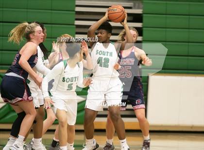 Thumbnail 1 in Bellmont@ Fort Wayne South Side photogallery.
