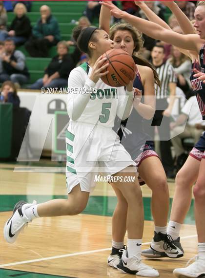 Thumbnail 2 in Bellmont@ Fort Wayne South Side photogallery.