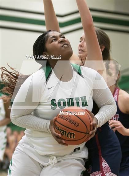 Thumbnail 3 in Bellmont@ Fort Wayne South Side photogallery.
