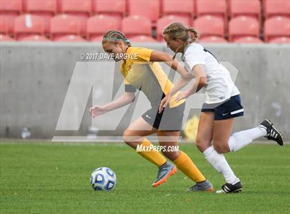 Thumbnail 2 in Maple Mountain vs. Timpanogos (UHSAA 5A Final) photogallery.