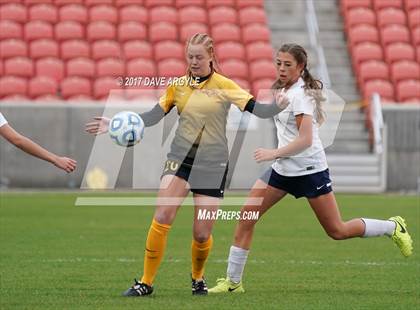 Thumbnail 2 in Maple Mountain vs. Timpanogos (UHSAA 5A Final) photogallery.