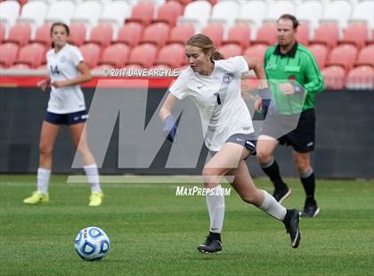 Thumbnail 1 in Maple Mountain vs. Timpanogos (UHSAA 5A Final) photogallery.