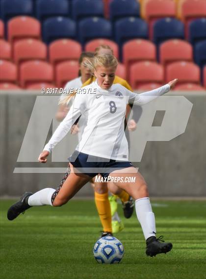 Thumbnail 3 in Maple Mountain vs. Timpanogos (UHSAA 5A Final) photogallery.