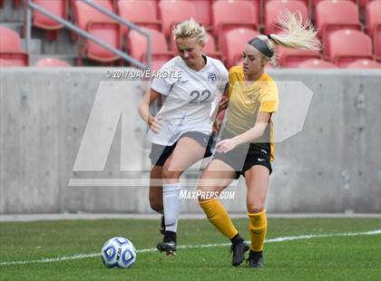 Thumbnail 3 in Maple Mountain vs. Timpanogos (UHSAA 5A Final) photogallery.