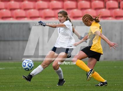 Thumbnail 2 in Maple Mountain vs. Timpanogos (UHSAA 5A Final) photogallery.