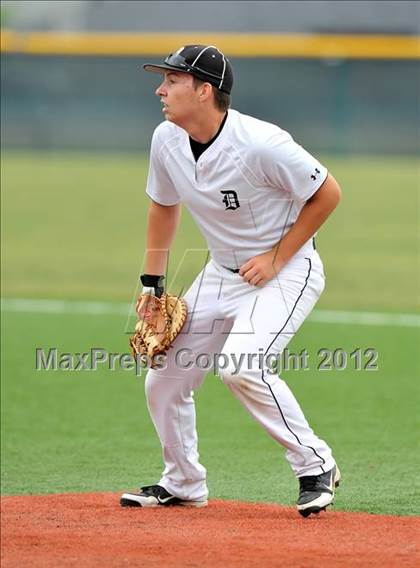 Thumbnail 2 in Dawson vs. Dodd City (UIL 1A Region 2 Area Playoff) photogallery.