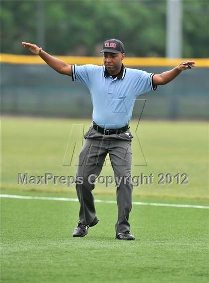 Thumbnail 3 in Dawson vs. Dodd City (UIL 1A Region 2 Area Playoff) photogallery.