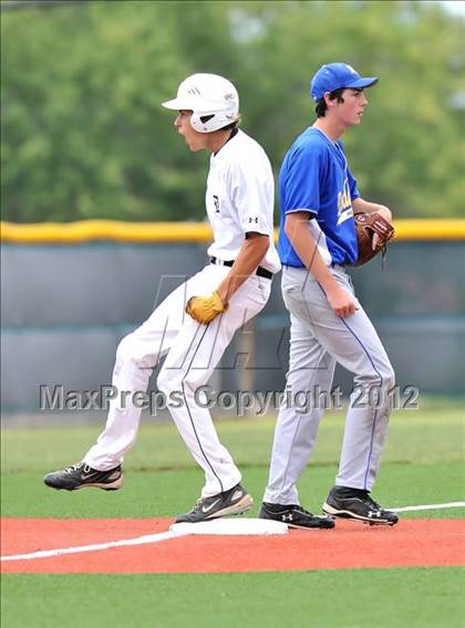Thumbnail 3 in Dawson vs. Dodd City (UIL 1A Region 2 Area Playoff) photogallery.