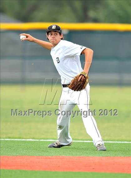 Thumbnail 1 in Dawson vs. Dodd City (UIL 1A Region 2 Area Playoff) photogallery.