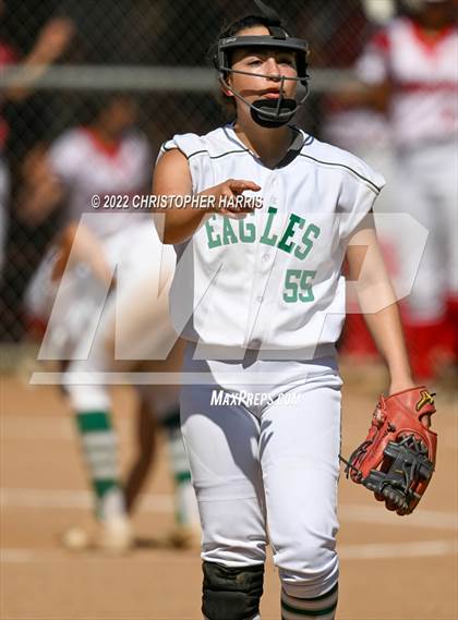 Thumbnail 3 in Carpinteria vs Eagle Rock (Spring Fling Tournament) photogallery.