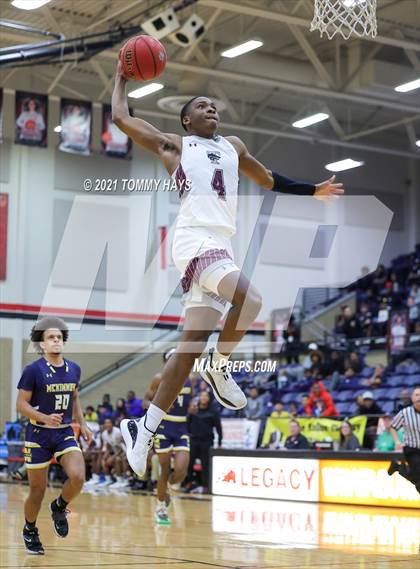 Thumbnail 3 in Mansfield Timberview vs. McKinney (Whataburger Tournament) photogallery.
